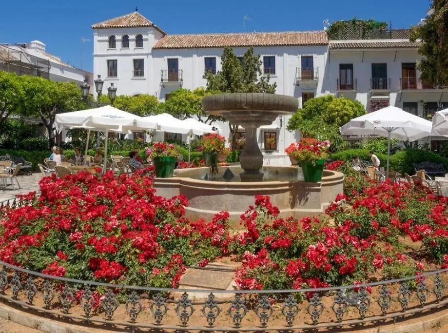 Estepona Port Beachside Apartment - Marina Bay